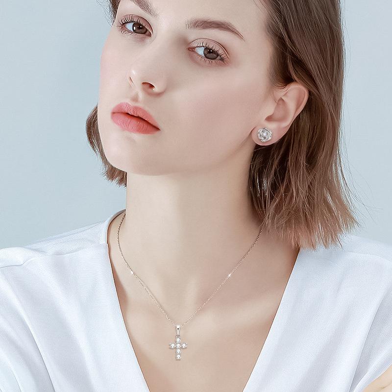 18K White Gold Faro Cross Pendant Necklace With Diamonds  |  Womens Necklaces Jewelry Necklaces