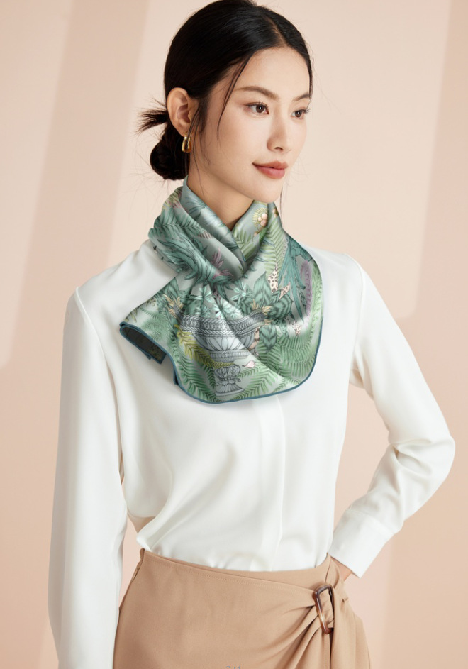 Cashmere & Silk Humming Bird Printed Scarf  |  Womens Scarves & Wraps Accessories GREEN