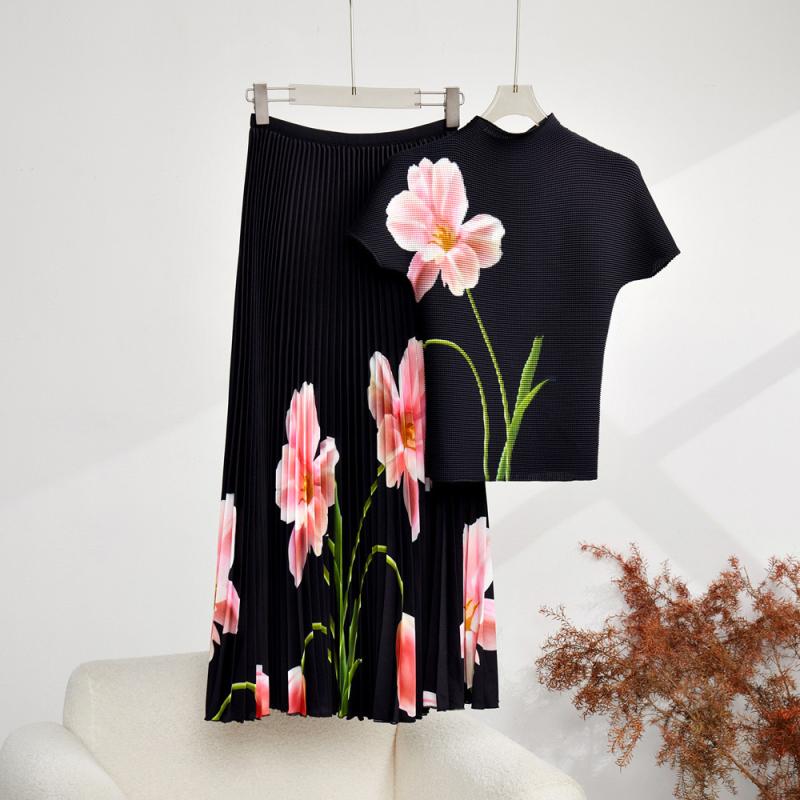 Floral-Embroidered Elbow-Sleeve Pleated Dress  |  Womens Evening Clothing BLACK MULTI