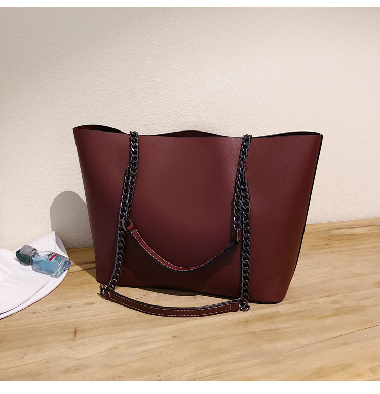 Grained Leather Shoulder Bag  |  Womens Shoulder Bags Handbags PINE