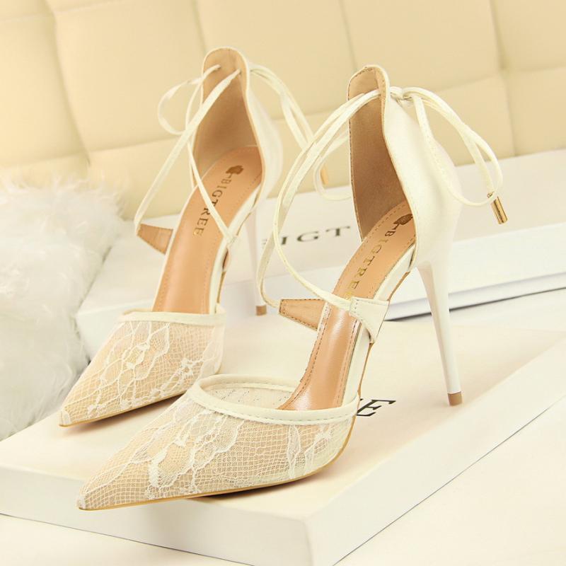 Holli Lace Slingback Pumps  |  Womens Pumps & Heels Pumps & Heels IVORY