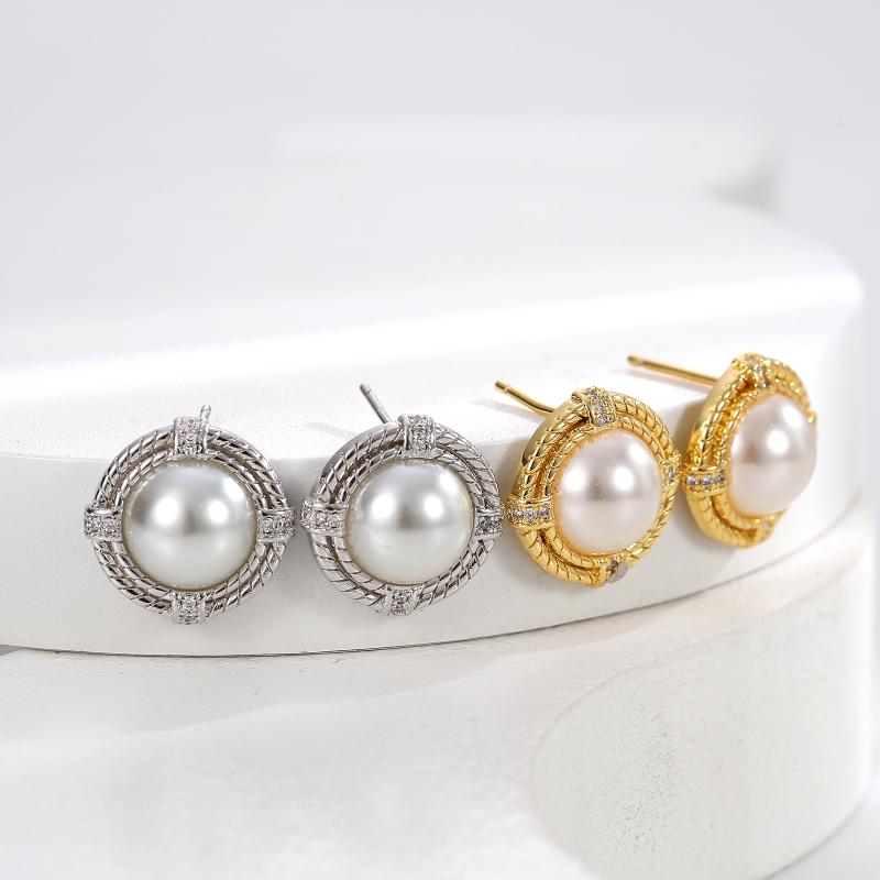 Sterling Silver And 18K Luna Pearl Lux With Diamond Stud Earrings  |  Womens Diamonds Diamonds Diamonds