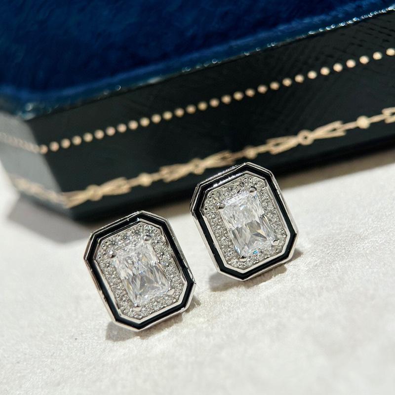 Vendome Lisere 18K White Gold Emerald Cut Diamond Stud Earrings  |  Womens Earrings Earrings Earrings